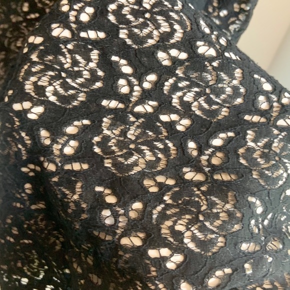 5/25 Black and cream lace fit and flare mini dress - Picture 5 of 8